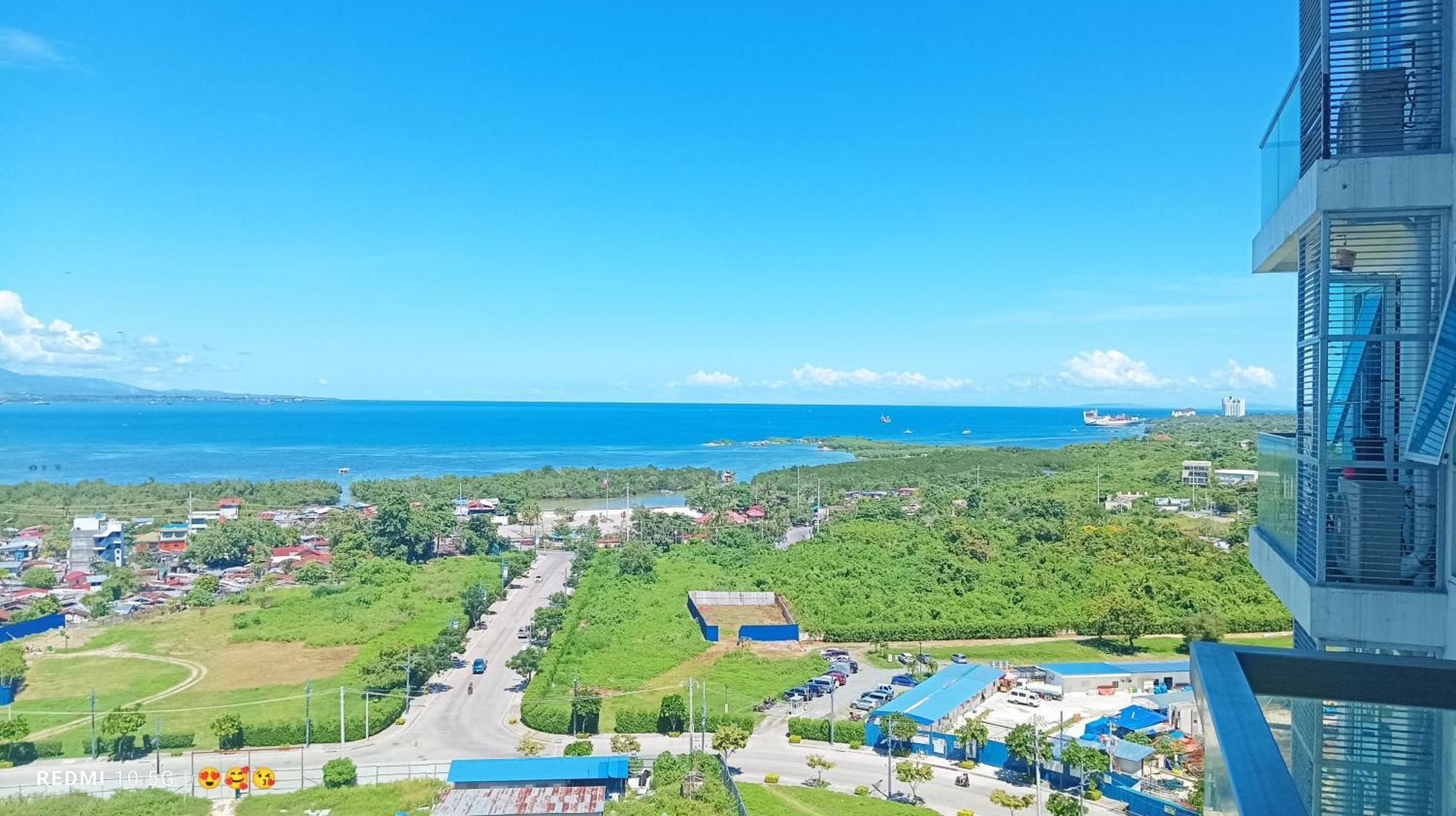 Mactan Newtown Beach Condo 麦克坦 外观 照片